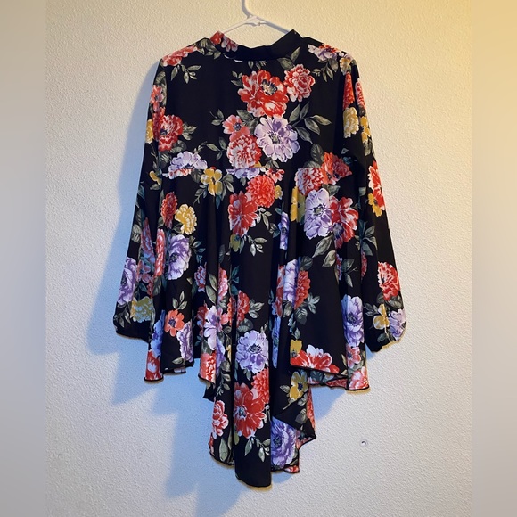 NWOT Cha Cha Vente Long Sleeve long back Top Medium - Picture 5 of 6